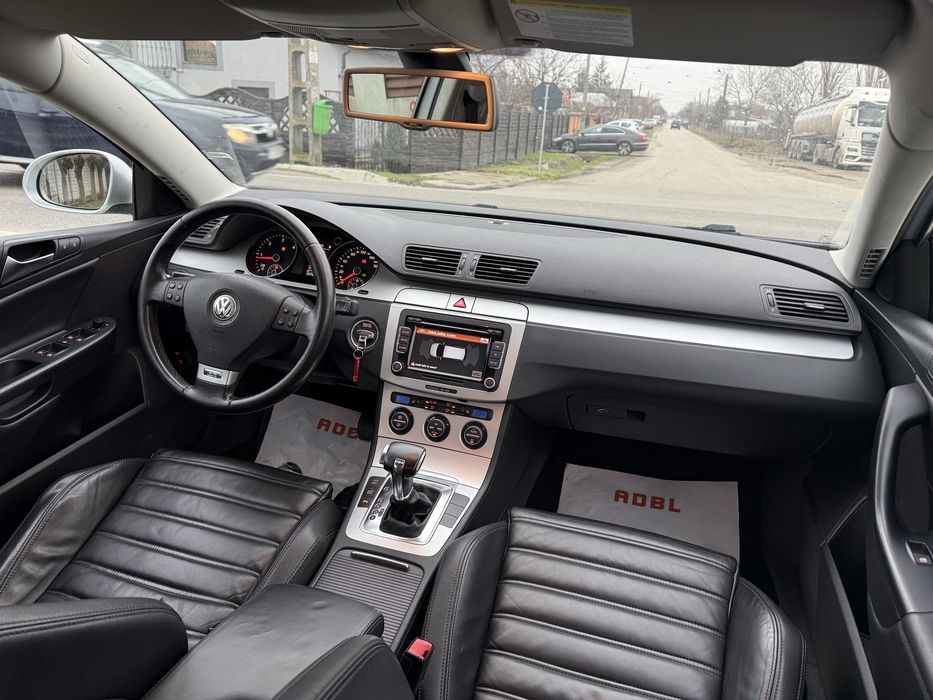 Vw Passat B6 R line automat Bixenon/Piele/Senzori-Import,nr valabile