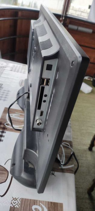 LED 24 инчов телевизор с DVD, soundbar и Bluetooth