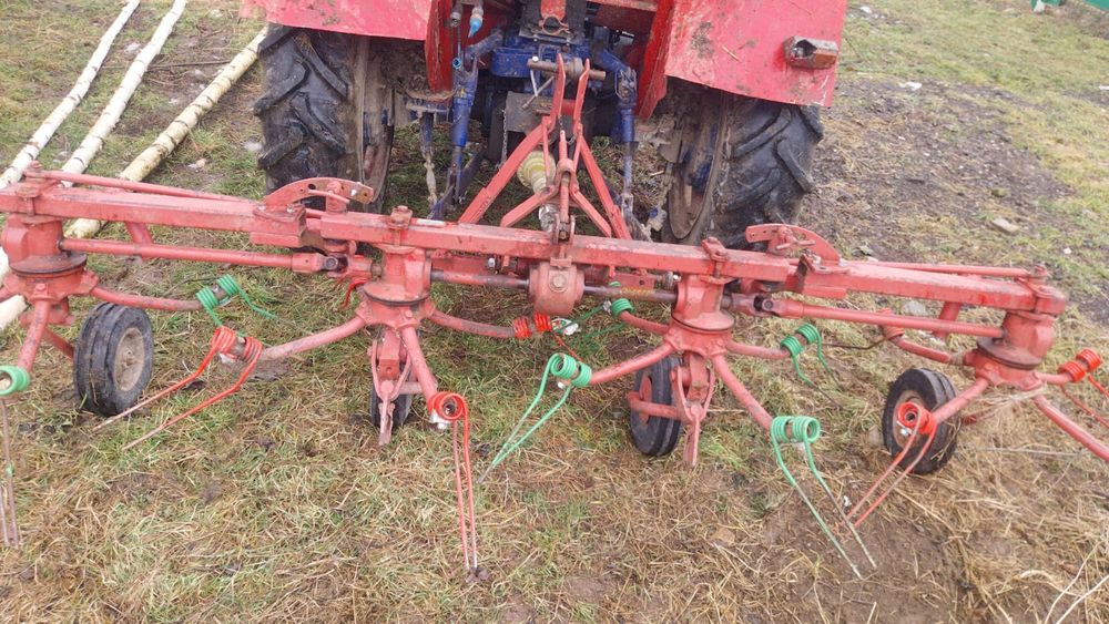 Vind greblă siriput întors