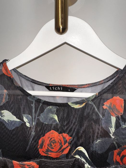 Платье бренда Lichi