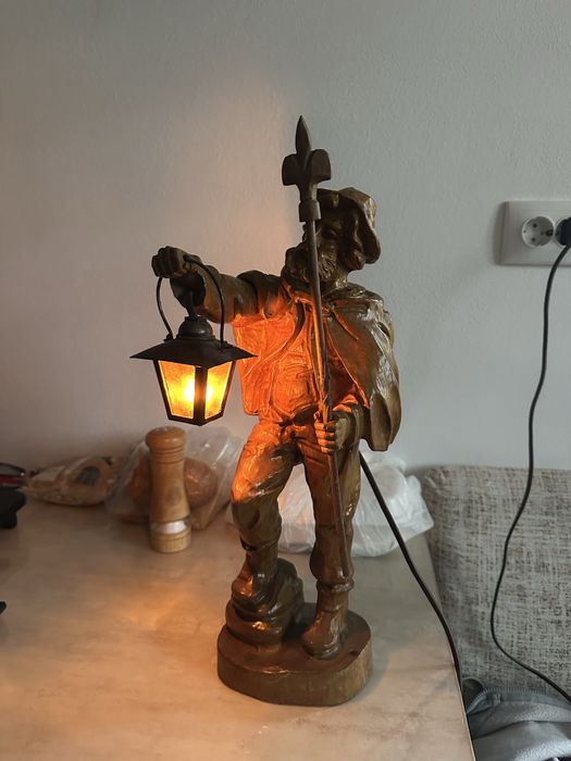 Proantic sculptura din lemn !