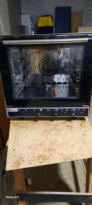 Продам печь конвекционная (Новый)