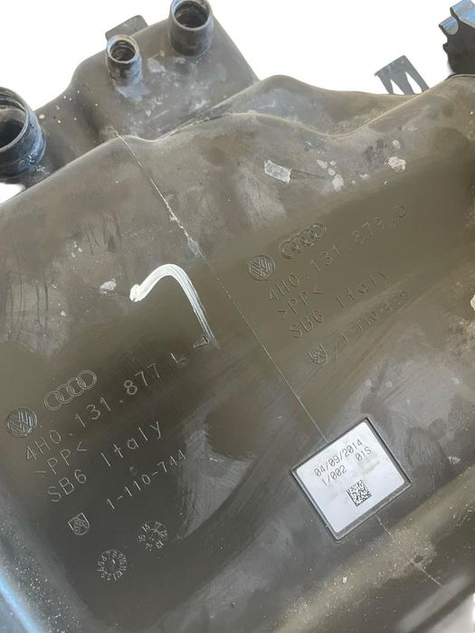 Rezervor Lichid Adblue Audi A8 Iii 4H2, 4H8, 4Hc, 4Hl 2009 - 2018 3.0 Tdi Quattro Ctba 4077601Ac 4H0131877L