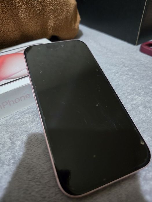 Продам iPhone 15 , 256г , акк 98 %