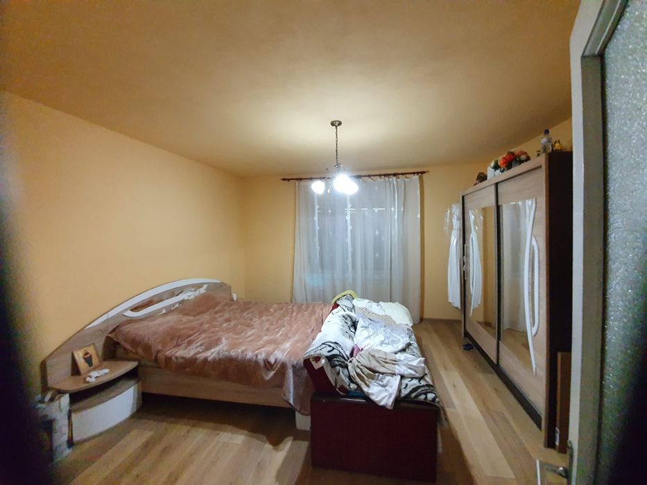 Casa la țara cu 5 dormitoare