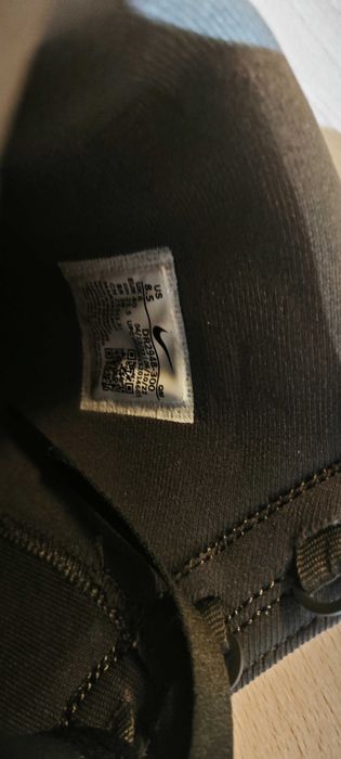 Продавам дамски маратонки NIKE