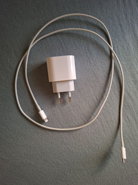 Оригинално зарядно за iphone