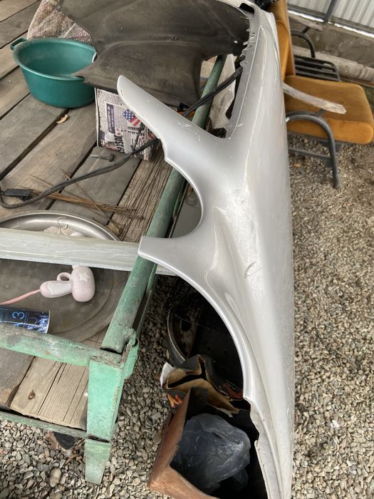 Капот на мерседес 210 лупарик w210