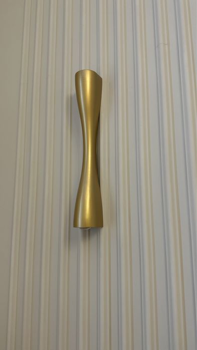 Продам люстру и бра