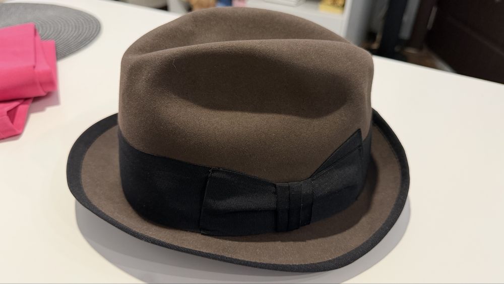 Стилна шапка Mayser