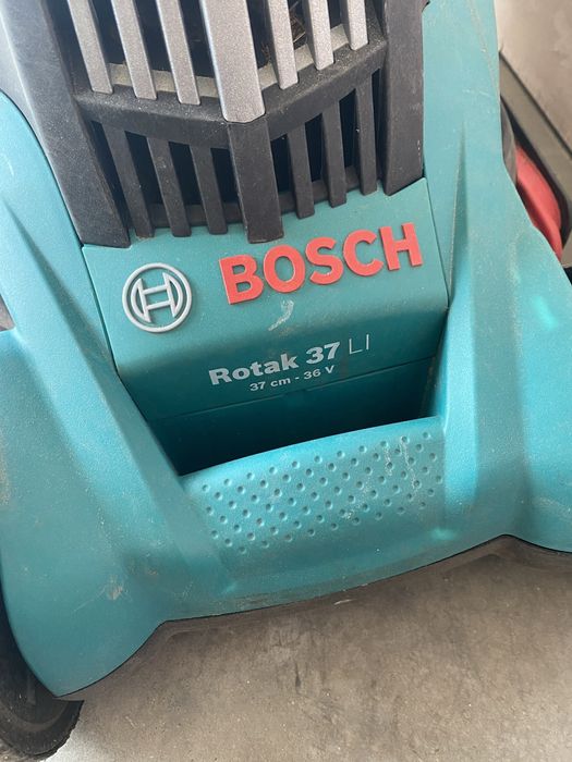 Bosch Rotak 37-Lİ косачка за трева -акумулаторна