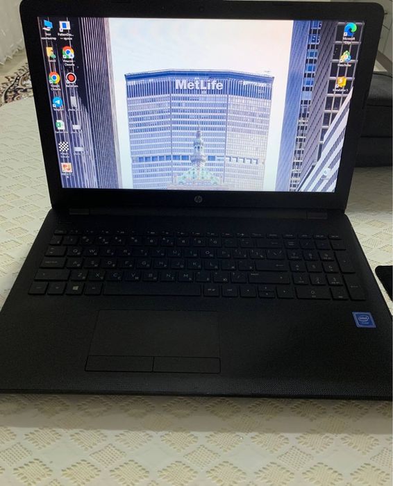 Ноктбук HP Laptop 15ra0xx