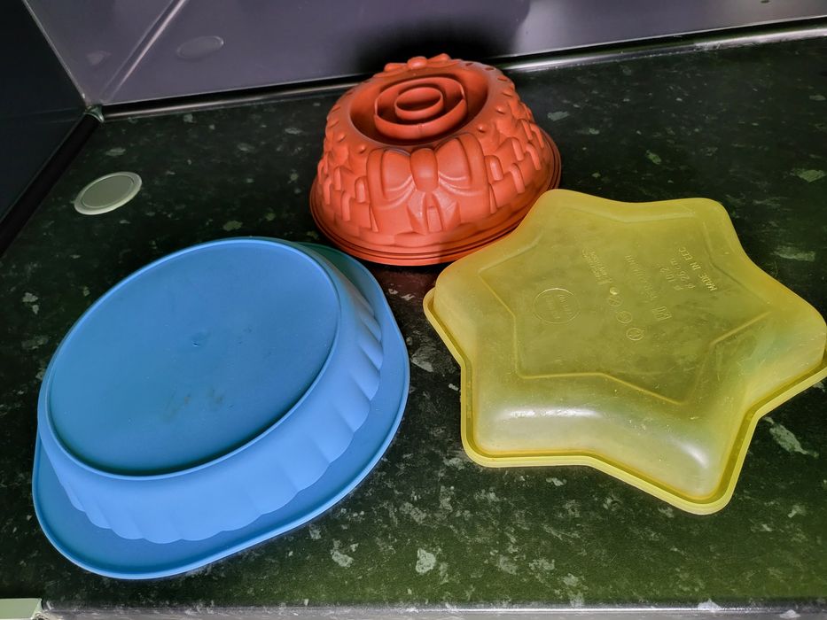 Форми за кекс силиконови 10лв