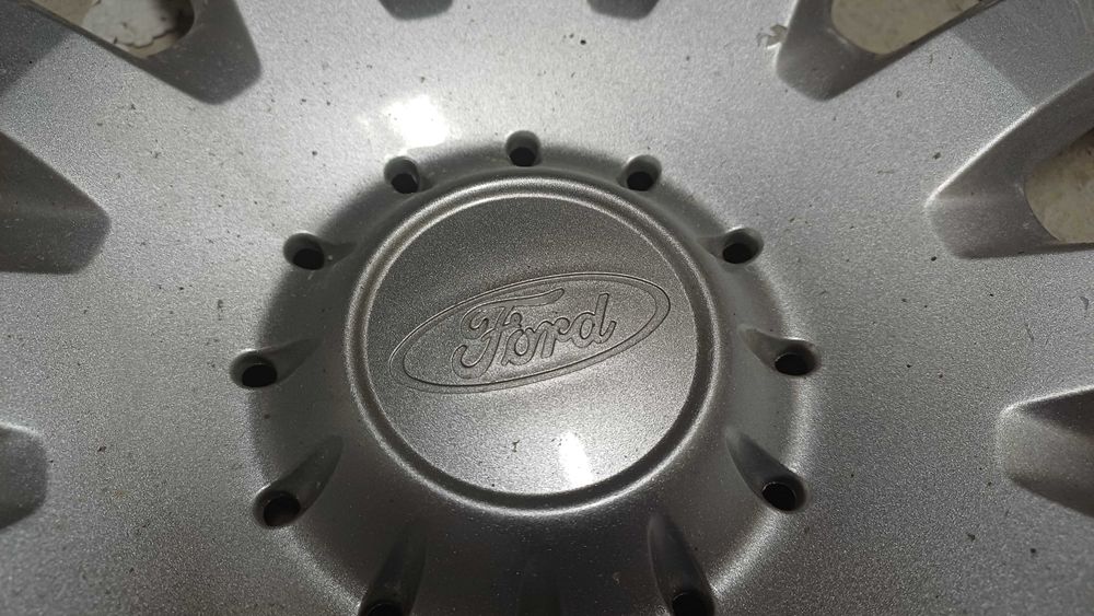 Оригинални тасове за форд 15 цола