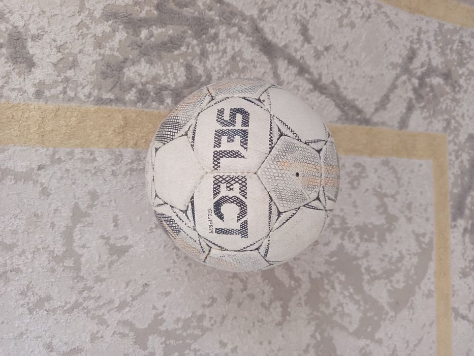 Футбольный мяч Select