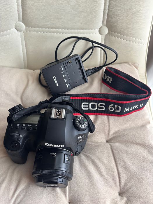 Продавам Canon EOS 6D Mark II + обектив Canon EF 50mm f/1.8 II