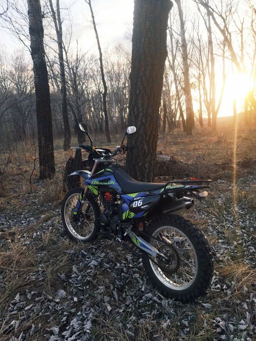 Мотоцикл эндуро 06 (xingoizun 300cc)