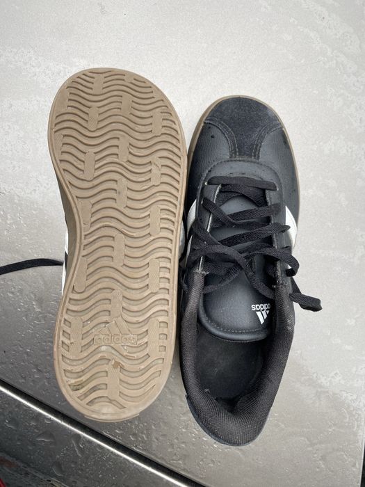 Adidas Детски обувки номер 37