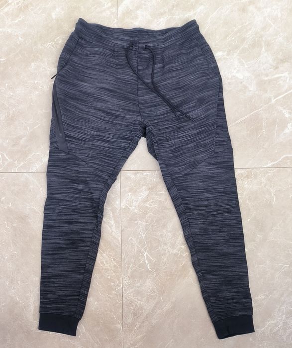 Nike Tech Fleece размер M