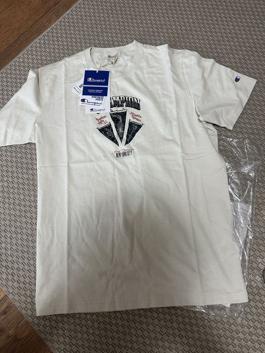 Tricou Champion, marime M, nou cu eticheta