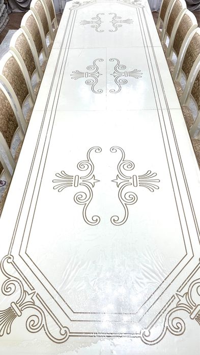 Продам стол, стулья