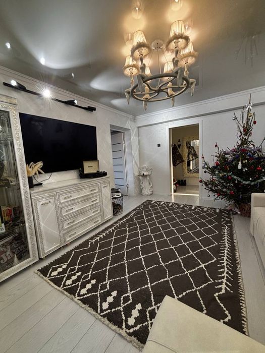 Продаю квартиру. Срочно недорого