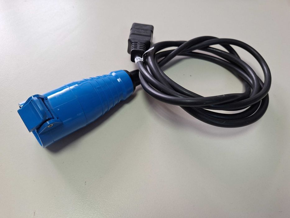 Industrial socket adapters