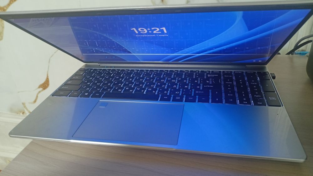 Новутбок Сотилади  16 га 512 хотира