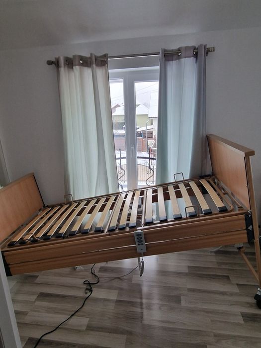 Vând pat Electric pt.persoane vârstnice sau cu dizabilități