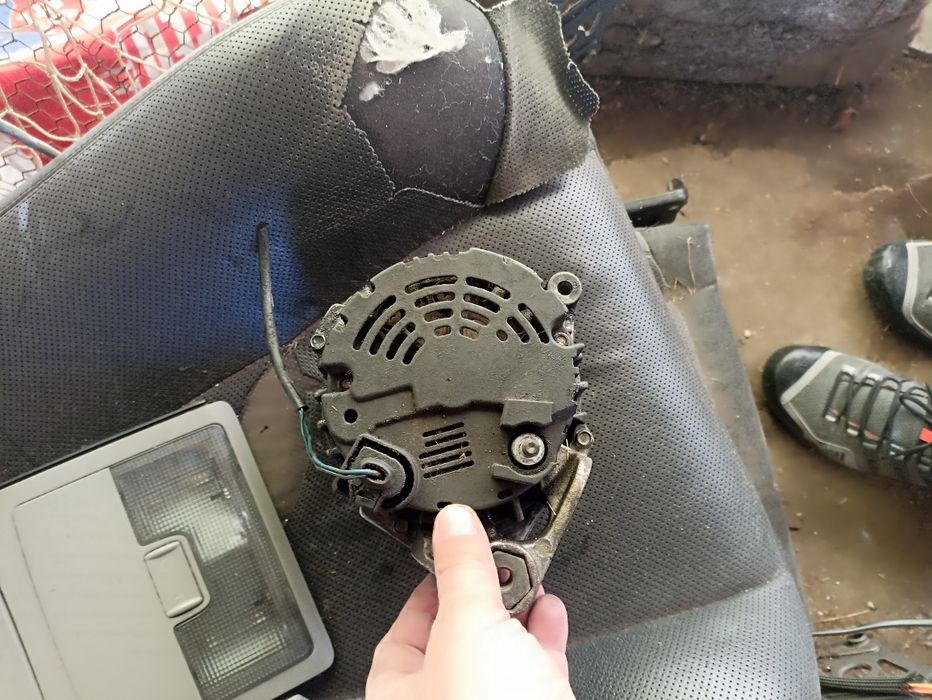 Алтернатор за Audi A6 2.5 180кс