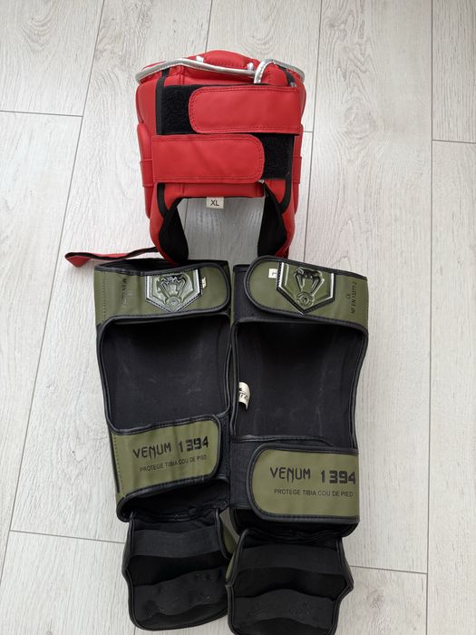 Щитки(venum), шлем(clinch)