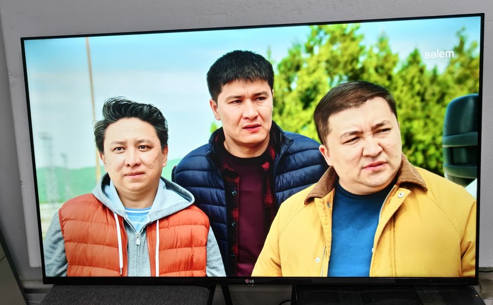 Smart TV 50 дюймов (127см)