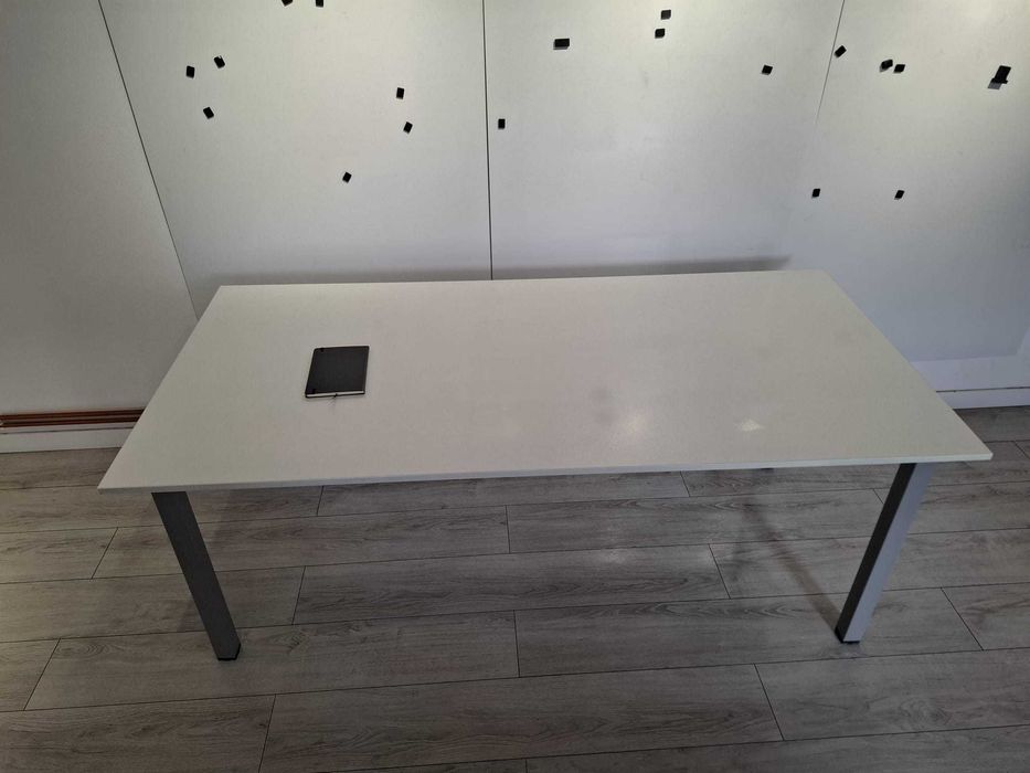 Birou 190x90 cm (pot asigura transportul in Cluj)