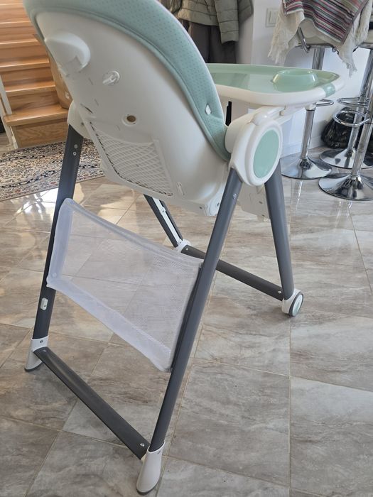 Детский стульчик для кормления