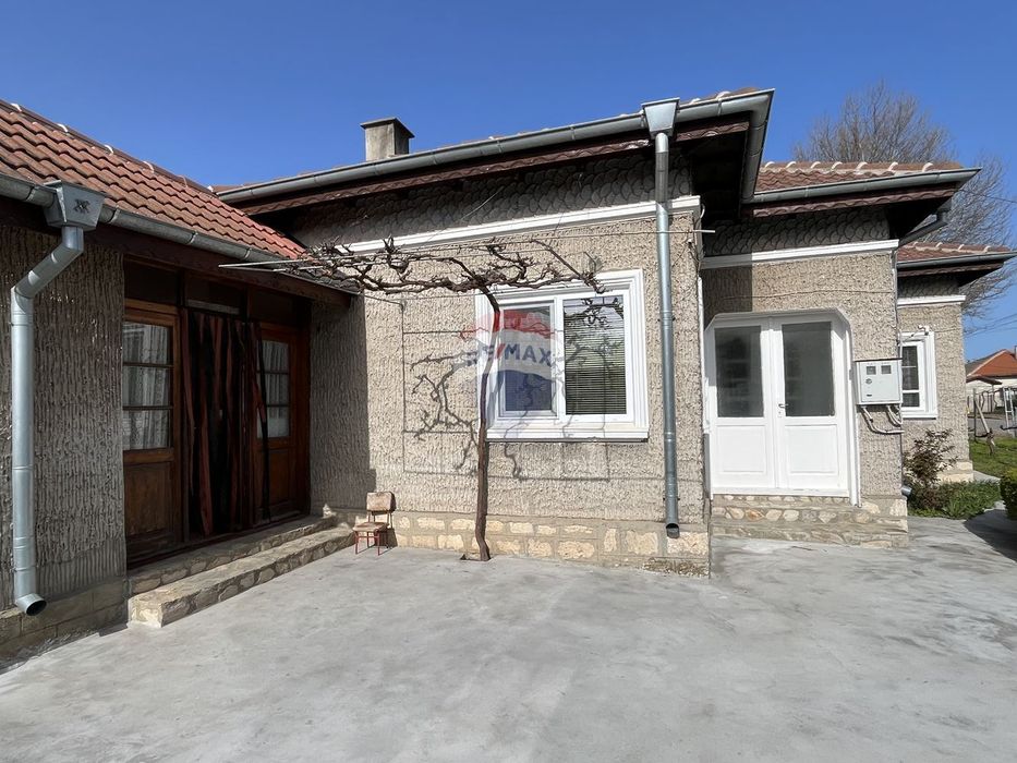 Продава се Къща в Генерал Тошево - 137 кв.м за 650 €/кв.м - Снимка #3