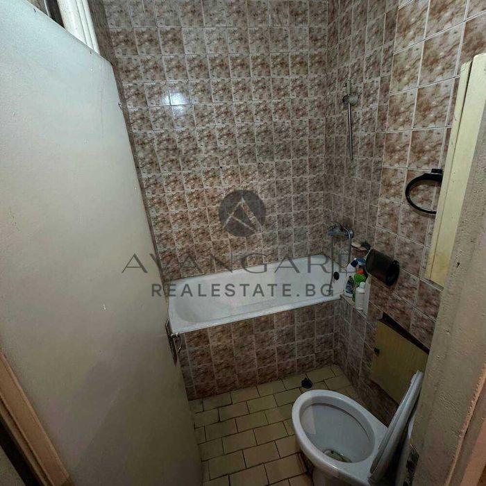 Продава се Тристаен апартамент в Пловдив, Изгрев - 92 кв.м за 463 €/кв.м - Снимка #5