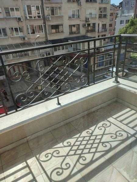 Дава се под наем Двустаен апартамент в Бургас, Лазур - 65 кв.м за 408 € - Снимка #6