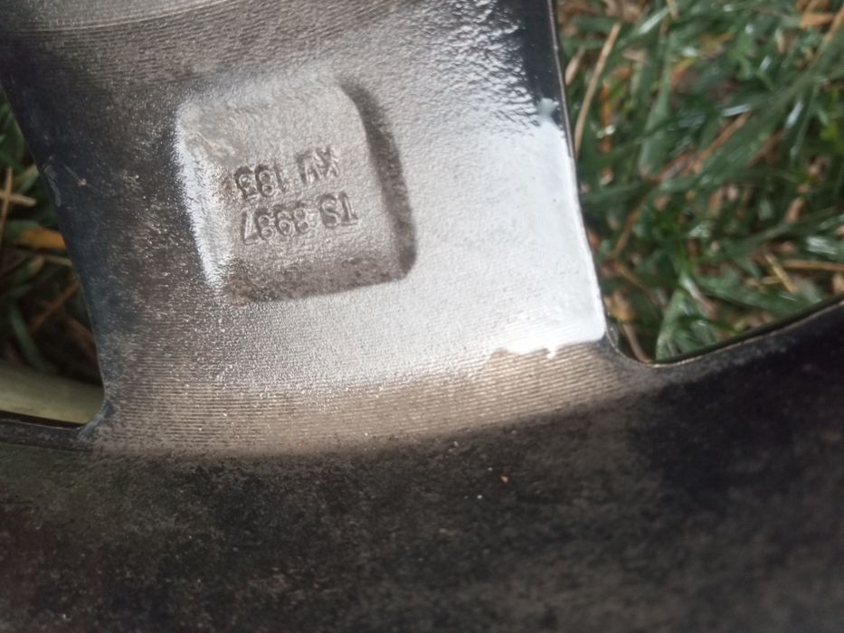 Джанти с гуми от Пежо 206 / 175 70 13 всесезонни гуми