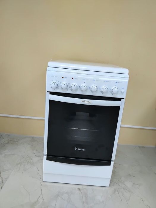 Продам газовую плиту