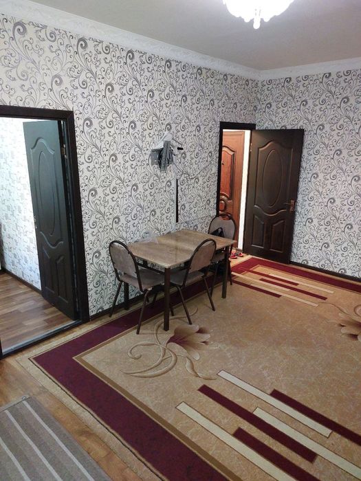 Чилонзор 16 кв 7 дом 1²/1/4 квартира сотилади