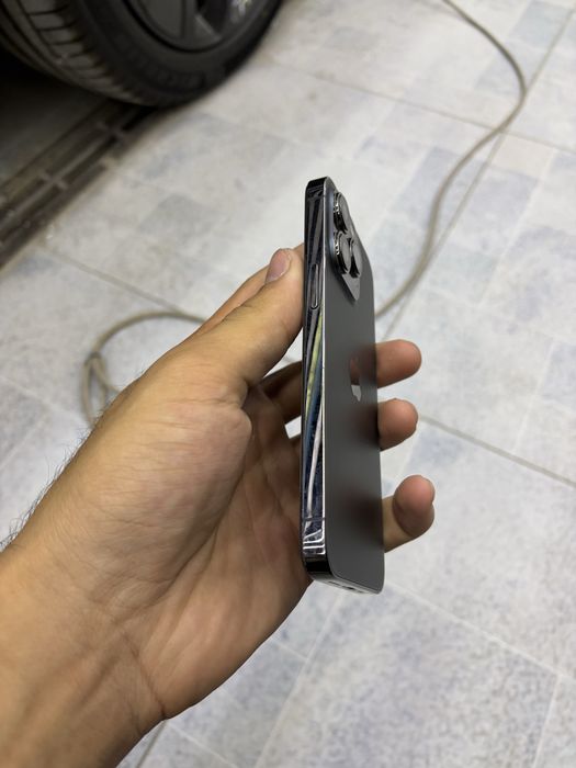 Iphone 13 pro feys ishlamidi bold hama joyi zor ishlidi dastavka bor