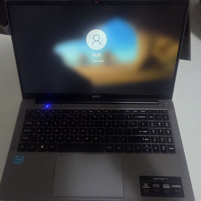 Laptop acer asipre lite 15