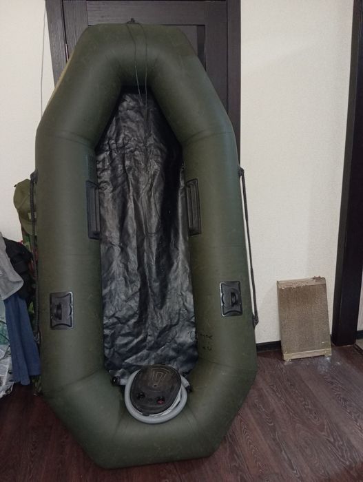 Продам лодку ПВХ