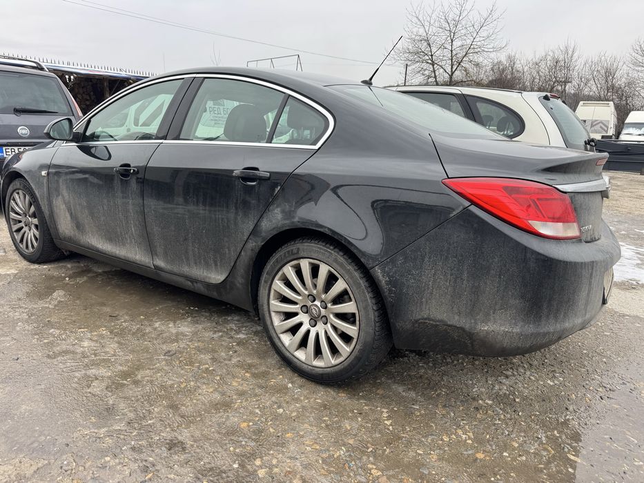 Броня Opel Insignia седан задна