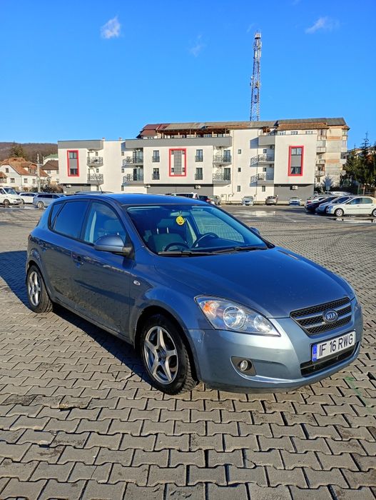 Vând KIA CEED 1.6 diesel,schimb cu camioneta