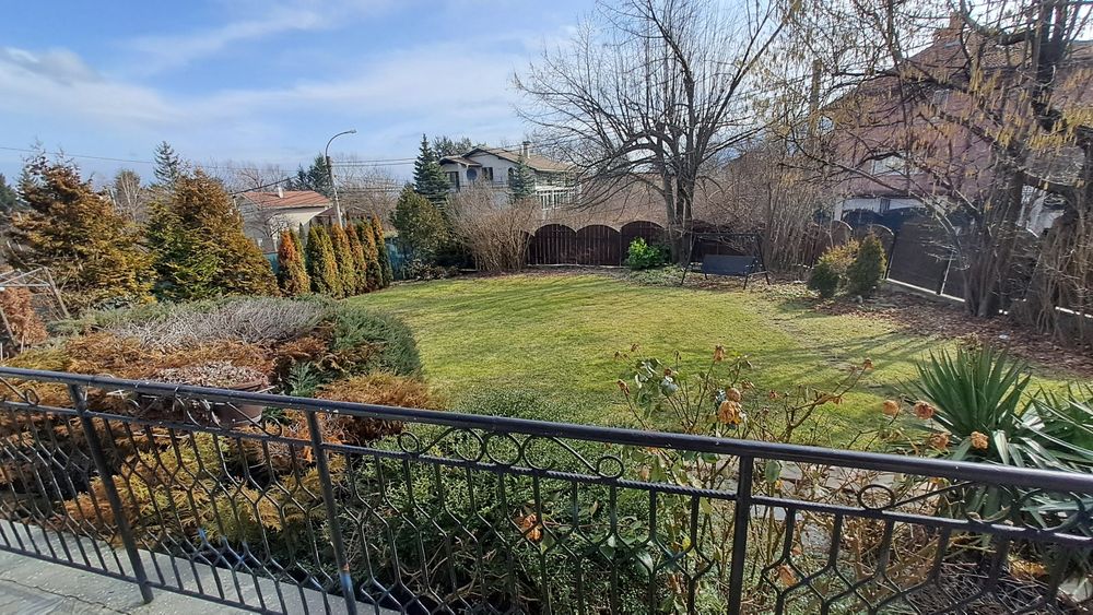 Дава се под наем Къща в София, Горна баня - 120 кв.м за 1300 € - Снимка #1