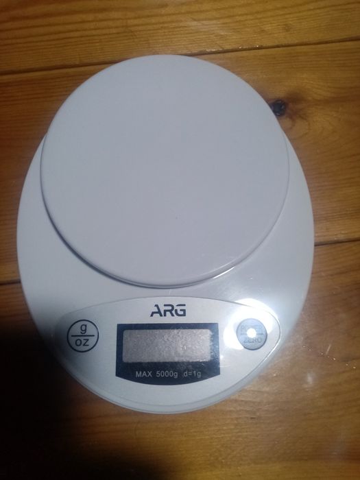 Кухонные весы,новые.