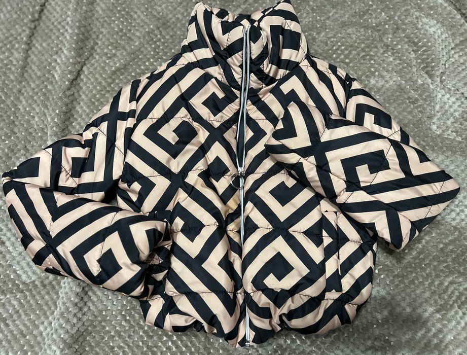 Страхотно късо якенце