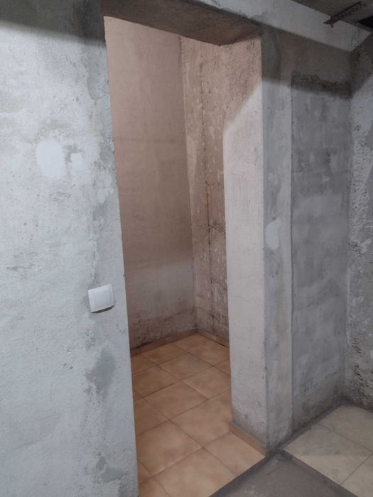 Дава се под наем Гараж / Паркомясто в София, Студентски град - 23 кв.м за 149.43 € - Снимка #1