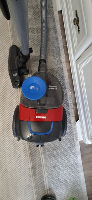 Aspirator Philips fara sac impecabil!